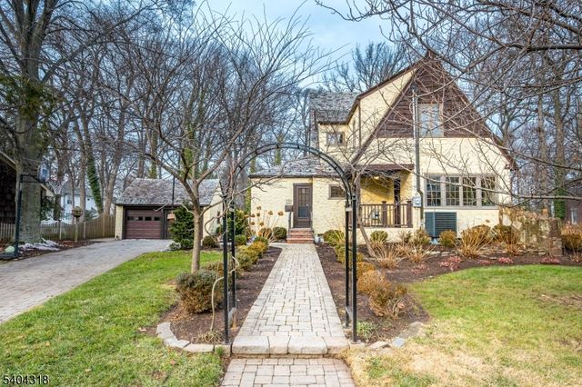 143 Lake Ave, Metuchen Boro, NJ 08840