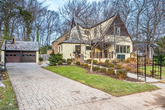 143 Lake Ave, Metuchen Boro, NJ 08840