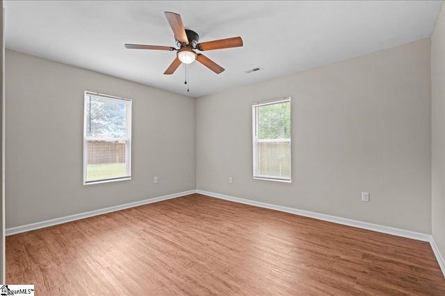 16 Bradley Street, Greenville, SC 29611