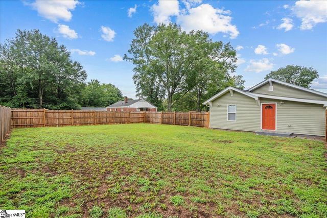 16 Bradley Street, Greenville, SC 29611