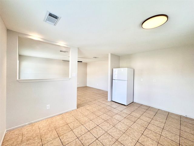 301 Enid Street, Houston, TX 77009