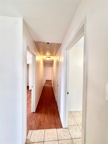 301 Enid Street, Houston, TX 77009