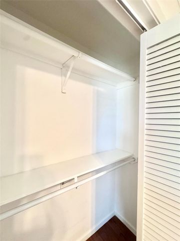 301 Enid Street, Houston, TX 77009