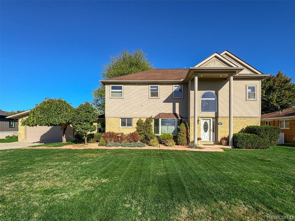 7214 Cardinal Street, Clay Township, MI 48001