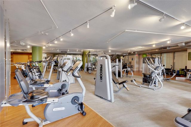 2641 N Flamingo Rd 1005N, Sunrise, FL 33323