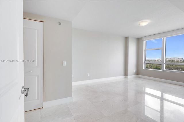 2641 N Flamingo Rd 1005N, Sunrise, FL 33323