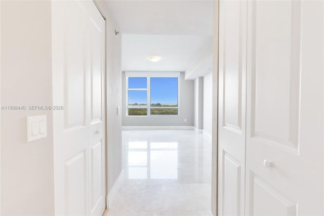 2641 N Flamingo Rd 1005N, Sunrise, FL 33323