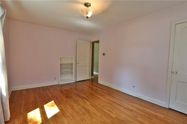 4813 Canterbury Street, Roeland Park, KS 66205