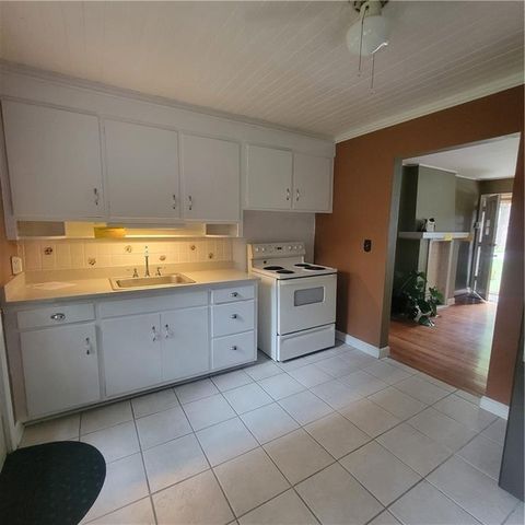 4813 Canterbury Street, Roeland Park, KS 66205