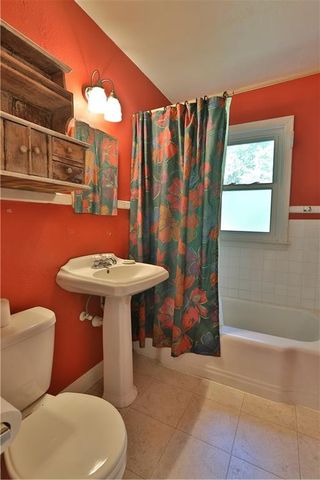4813 Canterbury Street, Roeland Park, KS 66205