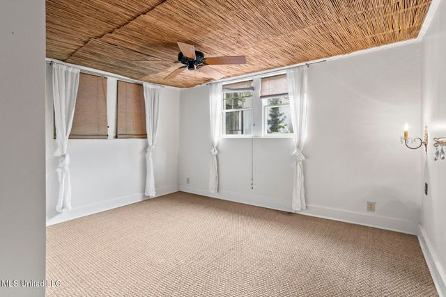 923 Pinehurst Place, Jackson, MS 39202