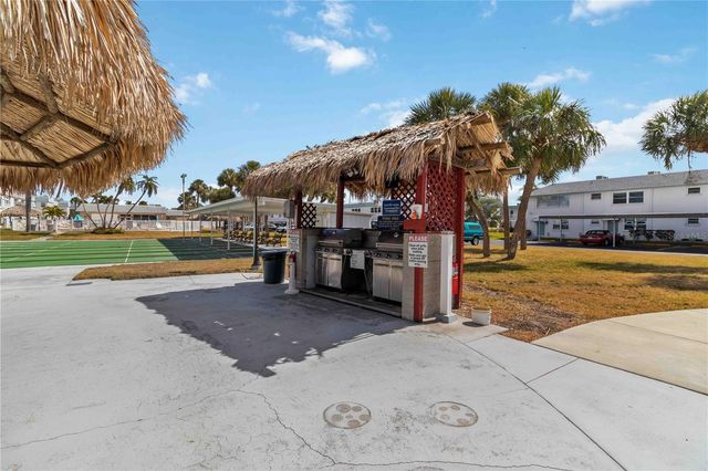 5347 81ST LANE 24, St Petersburg, FL 33709