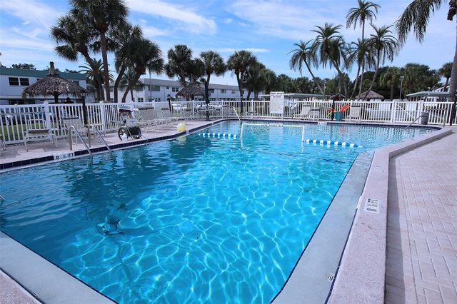 5347 81ST LANE 24, St Petersburg, FL 33709