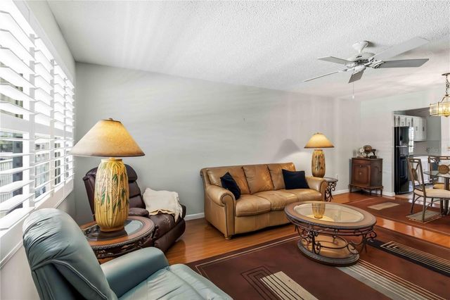 5347 81ST LANE 24, St Petersburg, FL 33709