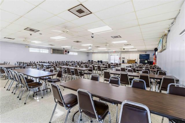 5347 81ST LANE 24, St Petersburg, FL 33709