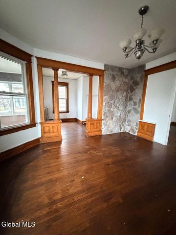 422 Manning Boulevard, Albany, NY 12206