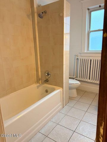 422 Manning Boulevard, Albany, NY 12206