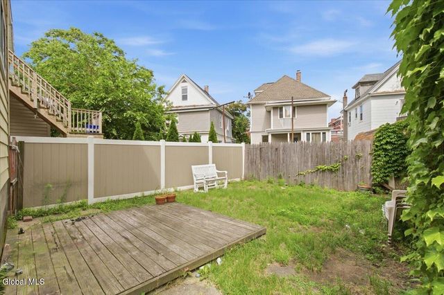 422 Manning Boulevard, Albany, NY 12206