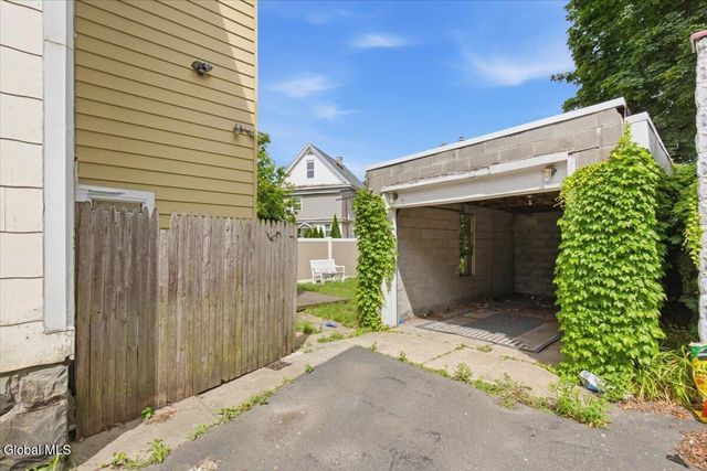 422 Manning Boulevard, Albany, NY 12206