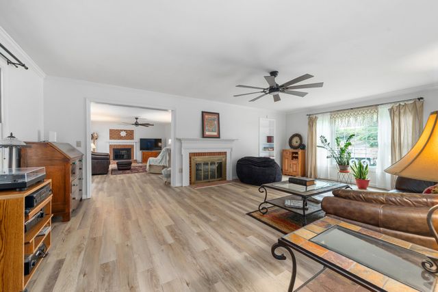 3341 Hidden Oak RD SW, Roanoke, VA 24018