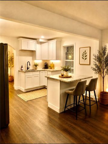 2 Fairmount Avenue, Johnston, RI 02919