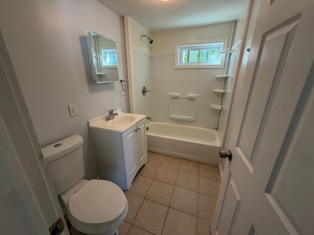 25 Winthrop Street 25, Fitchburg, MA 01420