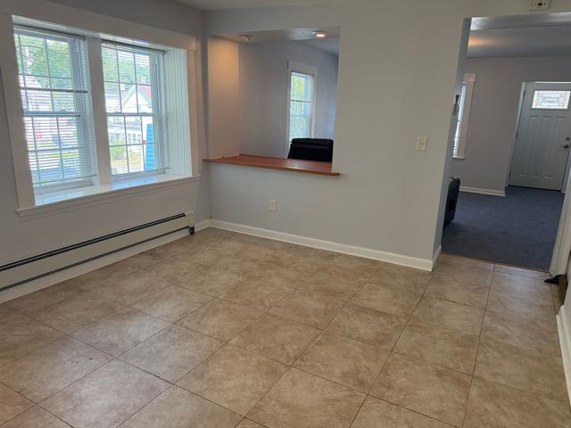 25 Winthrop Street 25, Fitchburg, MA 01420