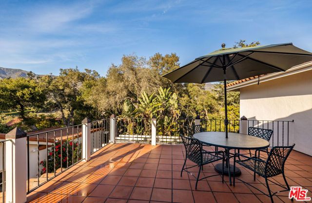 937 Arcady Road, Santa Barbara, CA 93108