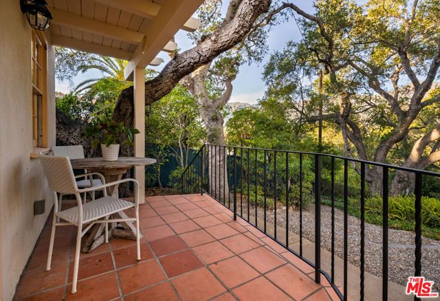 937 Arcady Road, Santa Barbara, CA 93108