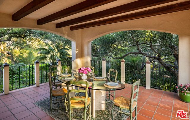 937 Arcady Road, Santa Barbara, CA 93108