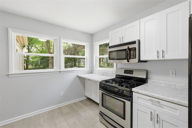 627 Clearview Street, Kalamazoo, MI 49048