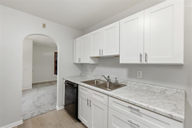 627 Clearview Street, Kalamazoo, MI 49048