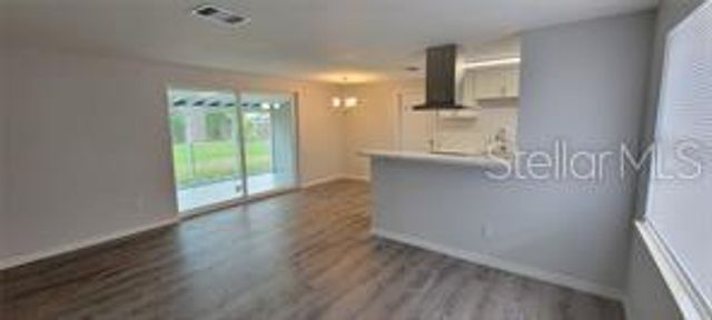 2102 E 115TH AVENUE, Tampa, FL 33612