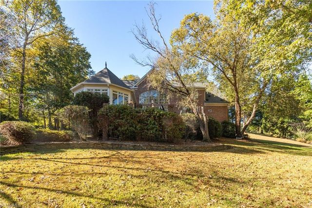 5 Sail View Cove, Greensboro, NC 27455