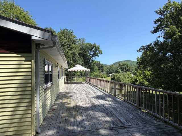 23 Jackson Drive, Hinsdale, NH 03451