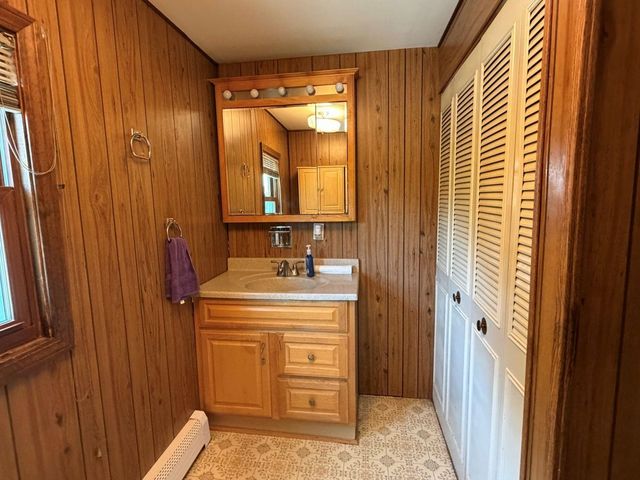 23 Jackson Drive, Hinsdale, NH 03451