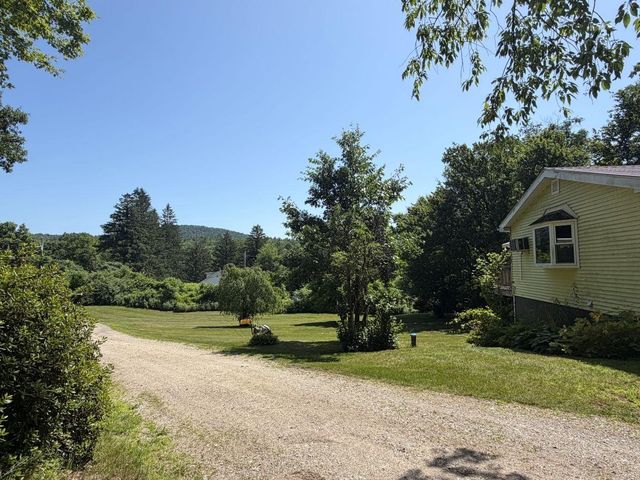 23 Jackson Drive, Hinsdale, NH 03451