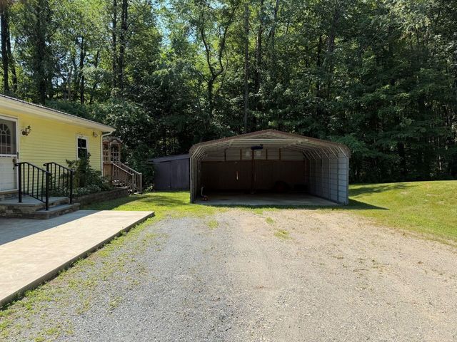 23 Jackson Drive, Hinsdale, NH 03451