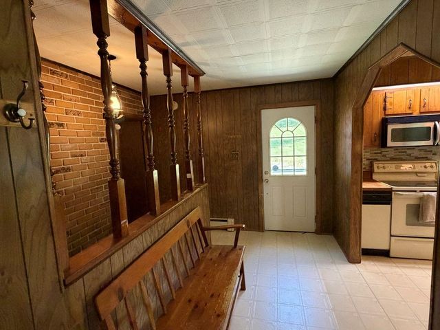 23 Jackson Drive, Hinsdale, NH 03451