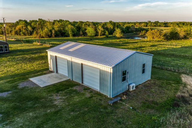15520 Farm To Market 912, Washington, TX 77880