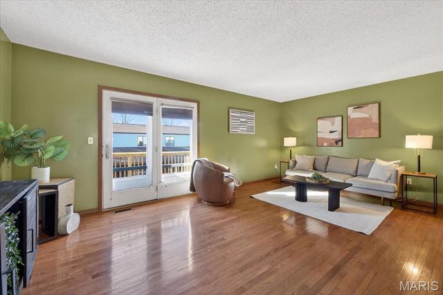 63 Spring Song Court D, St Peters, MO 63376