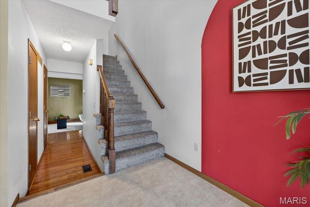 63 Spring Song Court D, St Peters, MO 63376