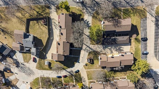 63 Spring Song Court D, St Peters, MO 63376