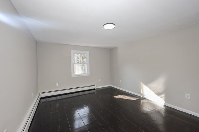 39 Hunter Drive, Epping, NH 03042