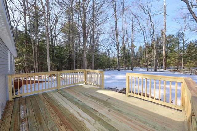 39 Hunter Drive, Epping, NH 03042