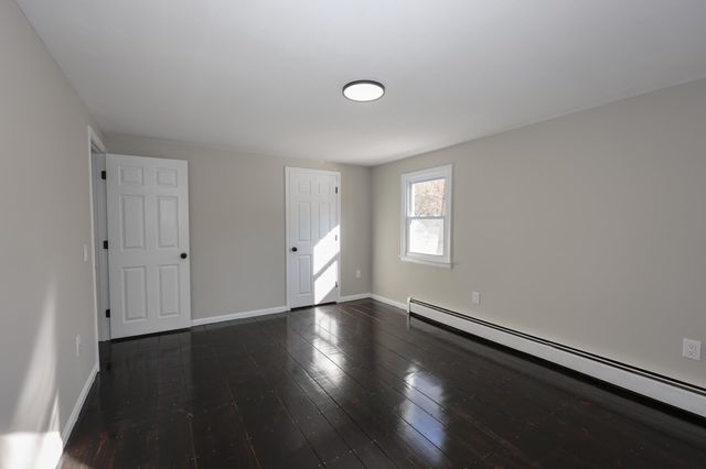 39 Hunter Drive, Epping, NH 03042