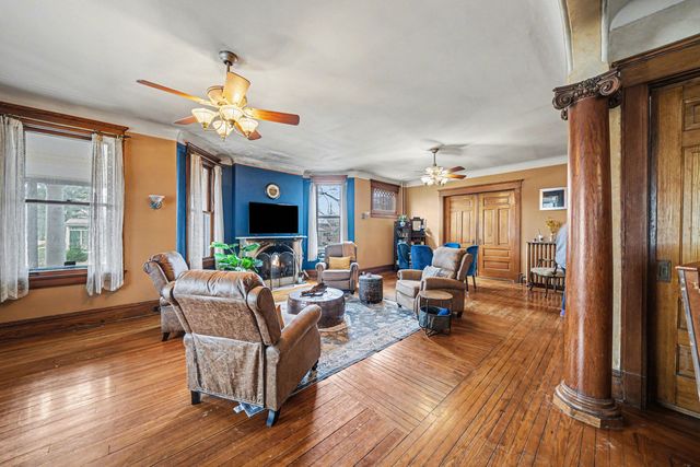 616 C Street, La Porte, IN 46350