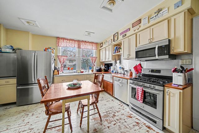 616 C Street, La Porte, IN 46350