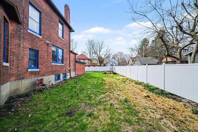 616 C Street, La Porte, IN 46350