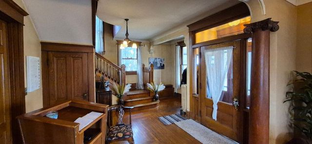 616 C Street, La Porte, IN 46350